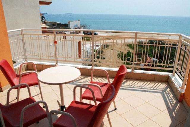Avra Apartments Limenaria  Camera foto